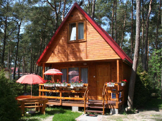 RELAKS база отдыха летние домики семейные номера ночлеги в Польше Балтийское море Леба