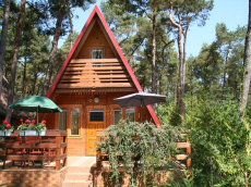 RELAKS база отдыха летние домики семейные номера ночлеги в Польше Балтийское море Леба