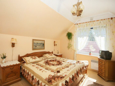 RELAKS база отдыха летние домики семейные номера ночлеги в Польше Балтийское море Леба