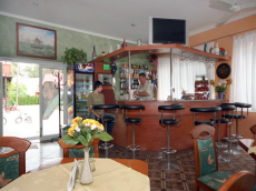 RELAKS база отдыха летние домики семейные номера ночлеги в Польше Балтийское море Леба