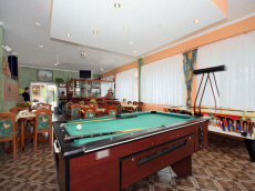 RELAKS база отдыха летние домики семейные номера ночлеги в Польше Балтийское море Леба